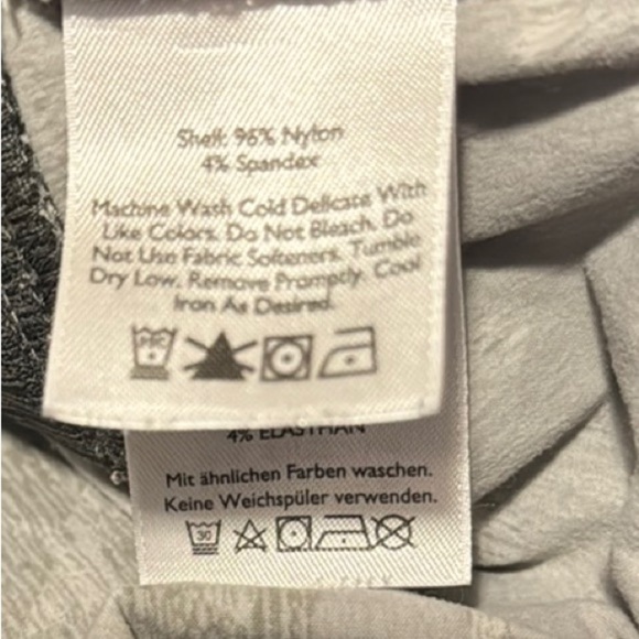 Eddie Bauer Gray Camo Cargo Shorts Durable Cotton Blend Size 14 Lightweight - Picture 6 of 6